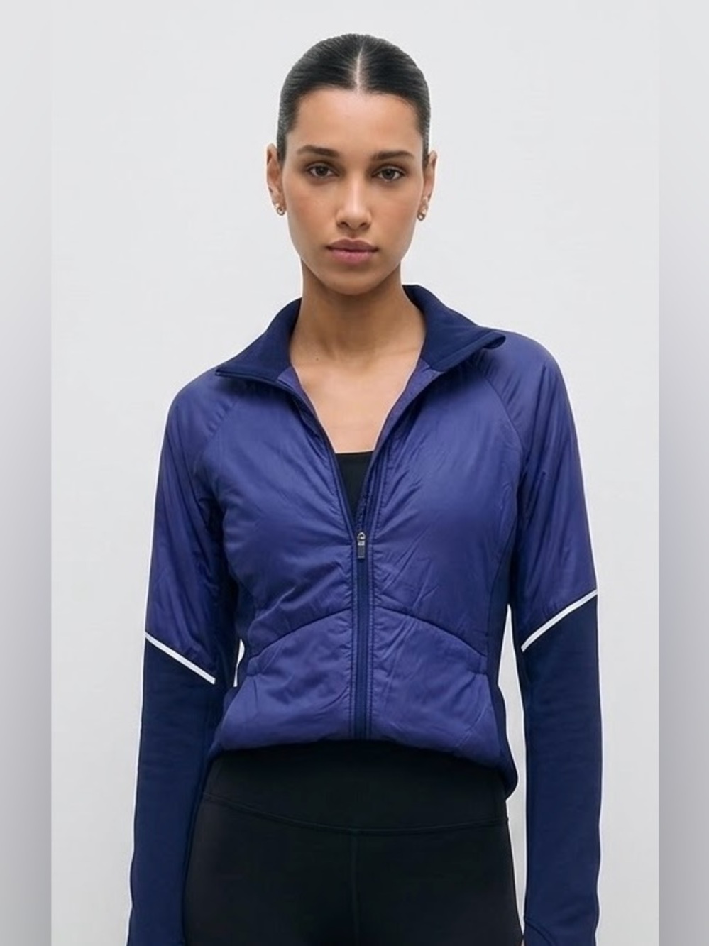 Athleta Blue Nylon Puffer Jacket Sz Medium Athletic Running Gorpcore Athleisure